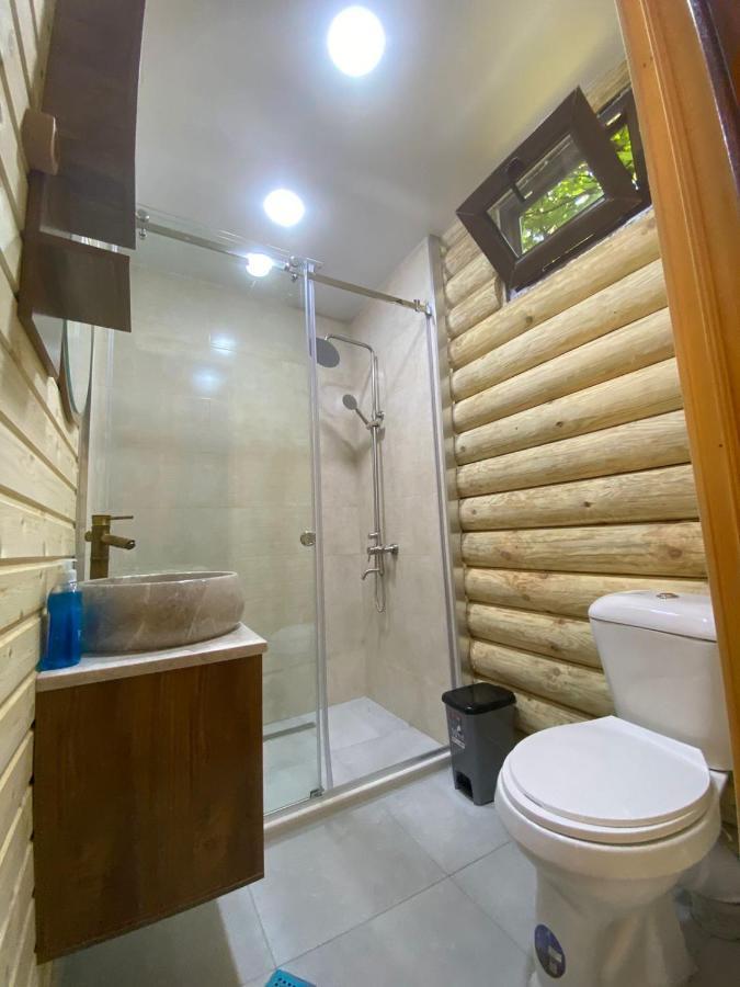 Guest House On Angisa Batumi Eksteriør billede
